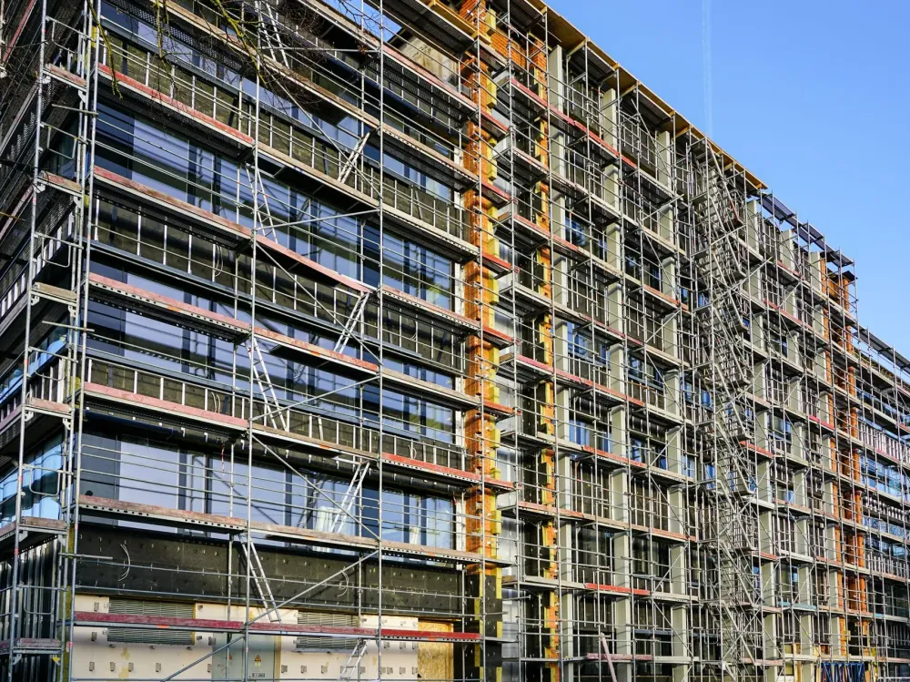 Confinement bâtiment à  Mehun-sur-Yèvre