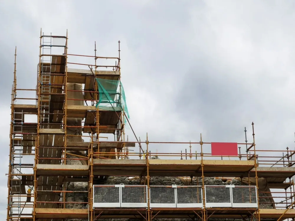 Échafaudages fixes à  Mehun-sur-Yèvre